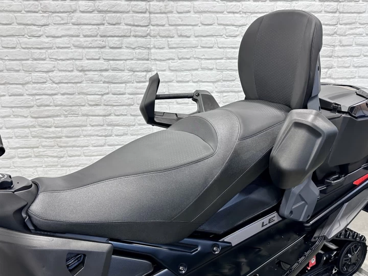 2026 BRP SKI-DOO GRAND TOURING L.E 900 ACE TURBO ''R'' 180 HP + 0 KM + REV GEN5 + RARE & A1 