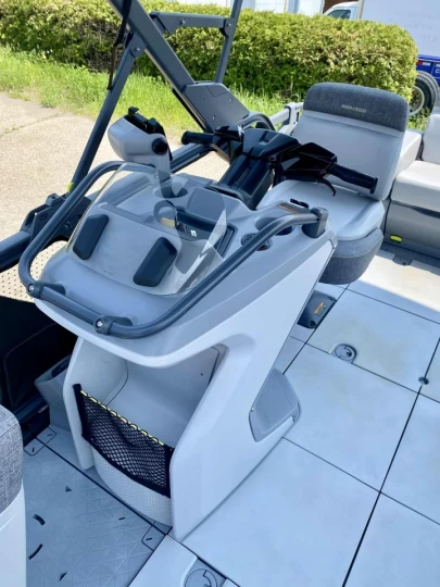 2022 BRP SEA-DOO SWITCH CRUISE 18' + ROTAX 230 HP + IBR + VTS + IDF + GPS + JL AUDIO PREMIUM + TOIT BIMINI + REMORQUE + 43 HR + A1 