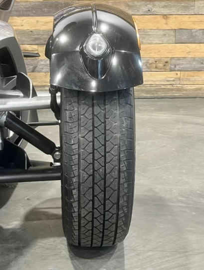 2011 BRP CAN-AM SPYDER RS-S + SM5 EMBRAYAGE MANUELLE A CLUTCH + 87790 KM + PAREBRISE GIVI 