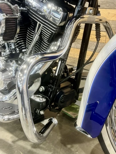 2006 HARLEY DAVIDSON FLSTN SOFTAIL DELUXE + LOOK UNIQUE & CUSTOM + ROUE AVANT 21'' + AUBAINE $$$ 