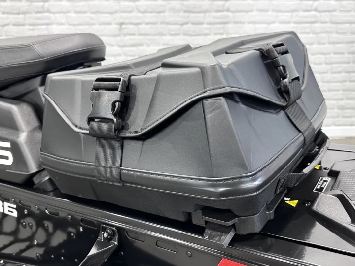 2024 POLARIS INDY XCR 850 MATRYX 136'' + GPS 7'' + SEULEMENT 1740 KM + GARANTIE + RARE & A1 