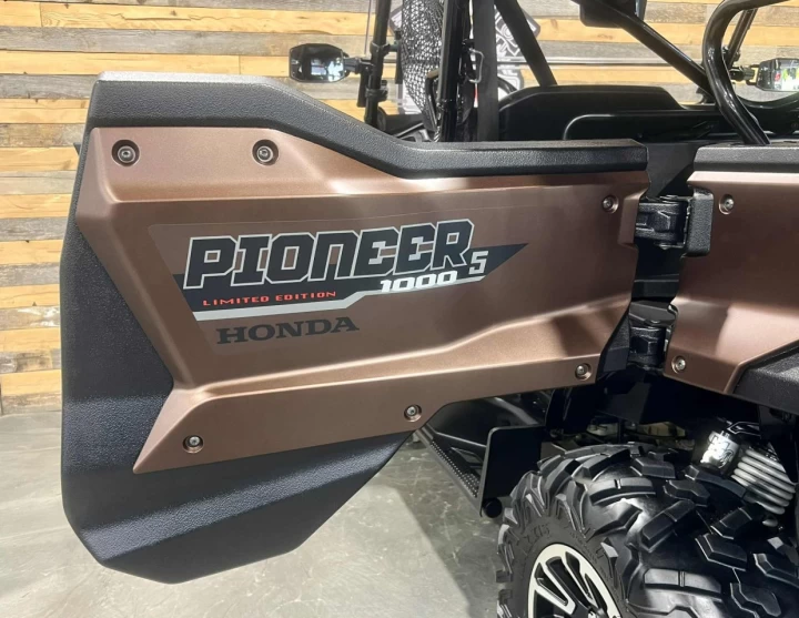 2020 HONDA PIONEER-5 1000 LIMITED EDITION + 4X4 + EPS + FOX + 5 PASSAGERS + 2447 KM SEULEMENT 