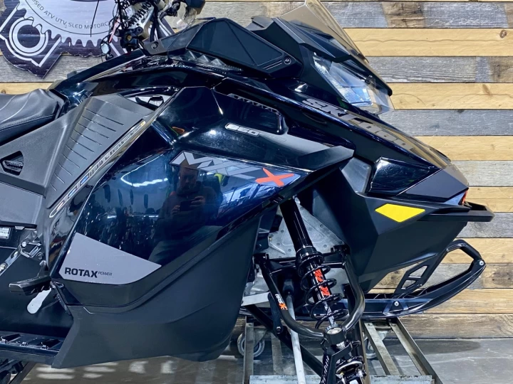 2021 BRP SKI-DOO MXZ-X 850 E-TEC 129'' / REV GEN4 / RAS X 