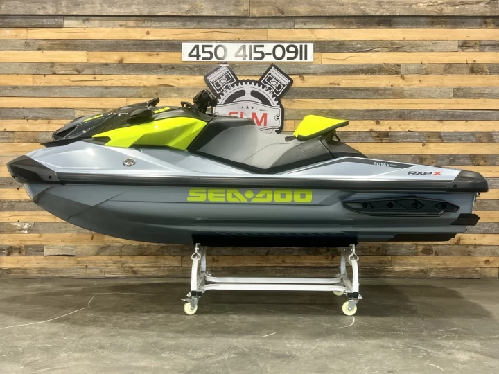 2026 BRP SEA-DOO RXP-X 325 H.P + IBR + VTS + SEULEMENT 04 HR + RARE & IMPECCABLE A1 