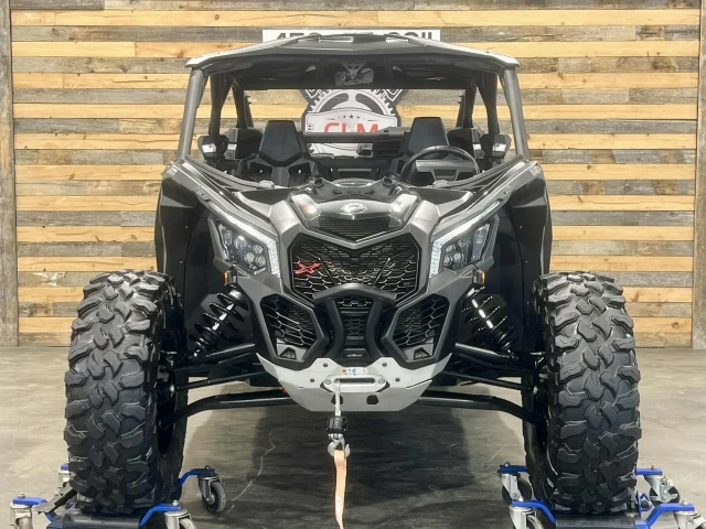 BRP CAN-AM MAVERICK MAX X3 X-DS TURBO RR 200 HP + DPS + 4X4 + 4 PASSAGERS + SEULEMENT 2857 KM  2024