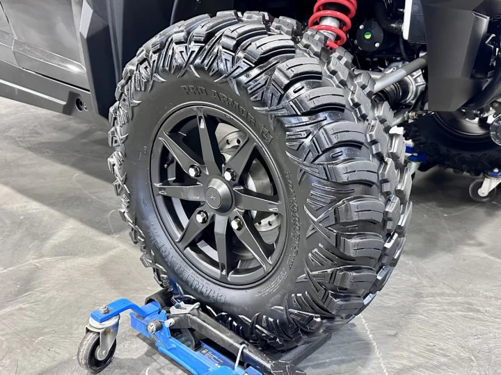 2021 POLARIS GENERAL 4 CREW XP 1000 EDITION DELUXE + RIDE COMMAND RADIO - GPS + CABINE FERMÉ + 3286 KM SEULEMENT 
