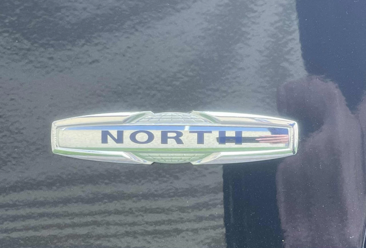 2014 JEEP CHEROKEE EDITION NORTH + V6 + 4X4 + 5 PASSAGERS + 196750 KM + PAS DE ROUILLE A1  Image principale
