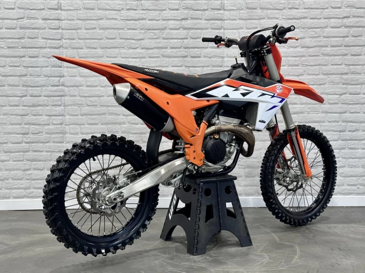 2023 KTM 350 SX-F EFI + 4 TEMPS + SEULEMENT 35 HR + MX - MOTOCROSS - ENDURO + RARE 