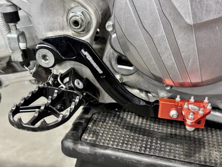 2024 HONDA CRF 250R PGM-FI + 4 TEMPS + SEULEMENT 52.5 HEURES + RARE & A1 