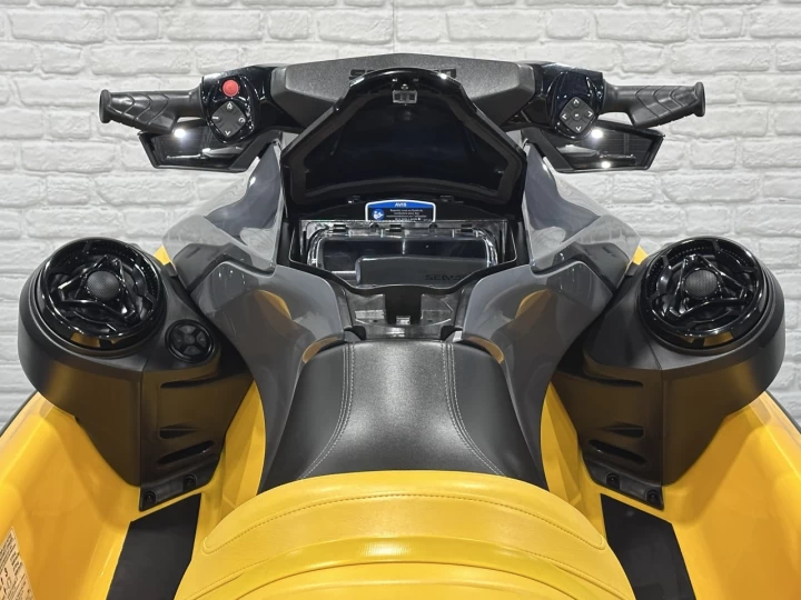 2023 BRP SEA-DOO GTR 230 H.P + IBR + VTS + AUDIO PREMIUM + 3 PASSAGERS + RARE & A1 