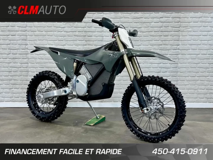 2026 STARK FUTURE VARG EX 60 HP @ 80 HP (ALPHA) 100% ELECTRIQUE MX LÉGALE SUR ROUTE + NEUF + GARANTIE 2 ANS 