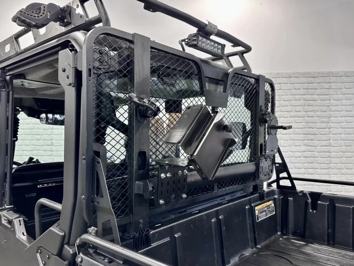 2017 BRP CAN-AM DEFENDER MAX-CREW HD-10 + DPS + 4WD + 6 PASSAGERS + RARE & A1 