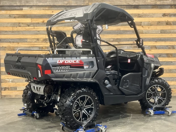 2021 CF MOTO U-FORCE LX 800 EFI + 4WD + EPS + SEULEMENT 1288 KM + CONDITION A1 