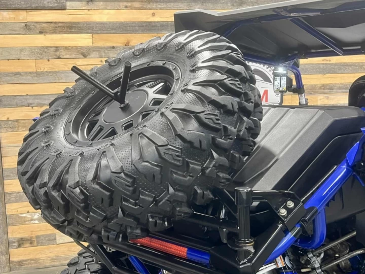 2017 YAMAHA YXZ 1000R EFI SS-SPORT SHIFT + EPS + 4X4 + FOX PODIUM X2 + SEULEMENT 4044 KM 