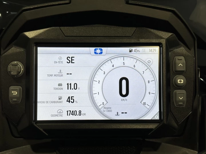 2024 POLARIS INDY XCR 850 MATRYX 136'' + GPS 7'' + SEULEMENT 1740 KM + GARANTIE + RARE & A1 