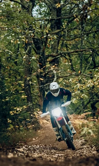 2025 STARK FUTURE VARG EX 60 HP @ 80 HP + LEGALE SUR LA ROUTE + 2 ANS DE GARANTIE 