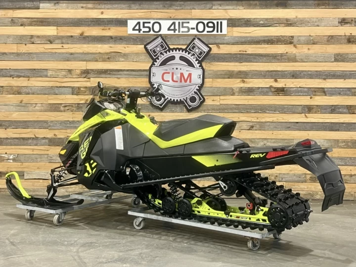 2018 BRP SKI-DOO RENEGADE X 1200 EFI 4-TEC 137'' ITC + 19763 KM + COULEUR RARE & CONDITION A1 