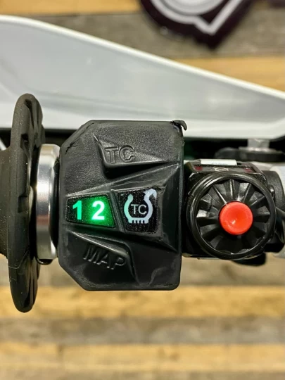2022 HUSQVARNA FC 250 EFI MX-MOTOCROSS + 4 TEMPS + 136 HR 
