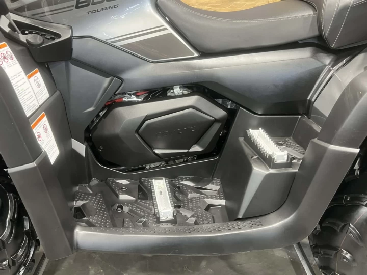 2022 CF MOTO C-FORCE 600 TOURING + 4X4 + EPS + SEULEMENT 616 KM + GARANTIE FEVRIER 2027 + CONDITION A1 