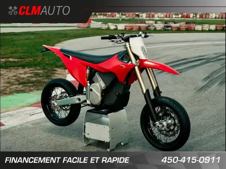 2026 STARK FUTURE VARG SM - SUPERMOTARD + LEGALE SUR LA ROUTE + 60 HP @ 80 HP + 2 ANS DE GARANTIE + QUANTITÉ LIMITÉE 