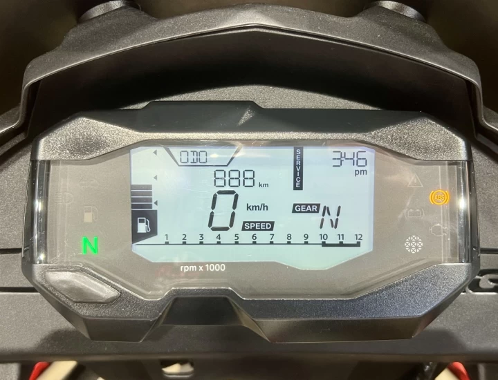 2024 BMW G310 GS EDITION RALLYE + ABS + SEULEMENT 888 KM + RARE & IMPECCABLE A1 