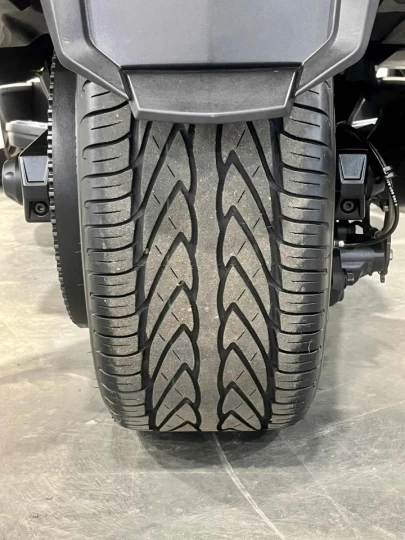 2015 BRP CAN-AM SPYDER RT-S SE-6 (SEMI-AUTOMATIQUE) + ROTAX 1330 cc ACE EFI + 63044 KM 