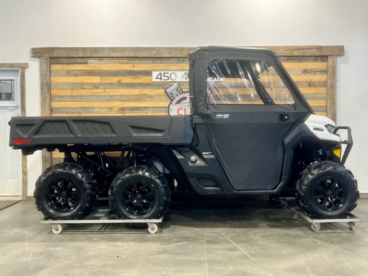 2022 BRP CAN-AM DEFENDER HD-10 + DPS + 6X6 + SEULEMENT 2556 KM + ULTRA RARE & A1 