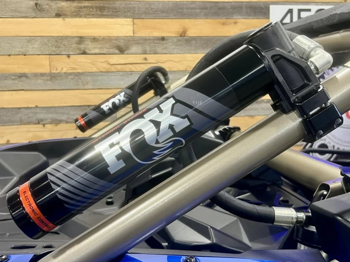 2023 BRP CAN-AM MAVERICK MAX X3 X-RS TURBO ''RR'' 200 H.P + DPS + 4X4 + 72'' + SMART SHOX + TOIT AUDIO + SEULEMENT 1509 KM 