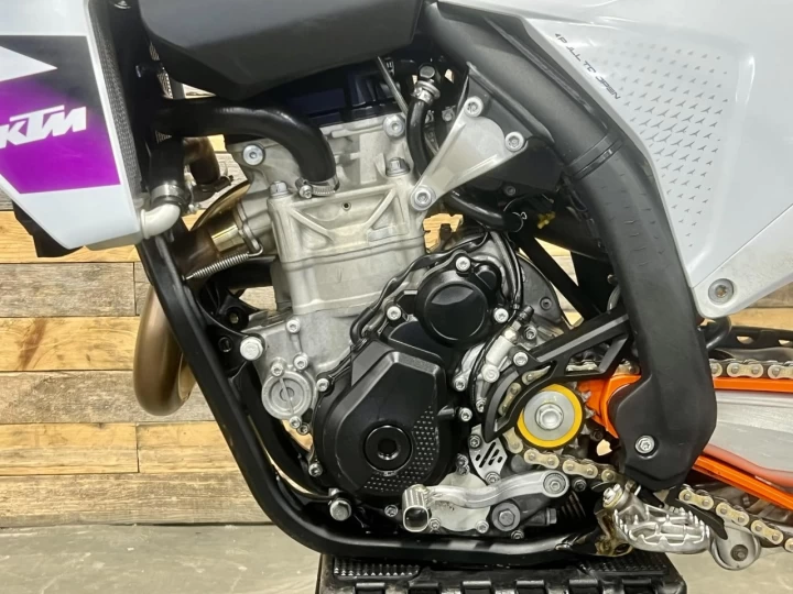 2024 KTM SX-F 350 EFI + MX-MOTOCROSS-ENDURO + 45 HR + MODELE RARE & CONDITION IMPECCABLE A1 