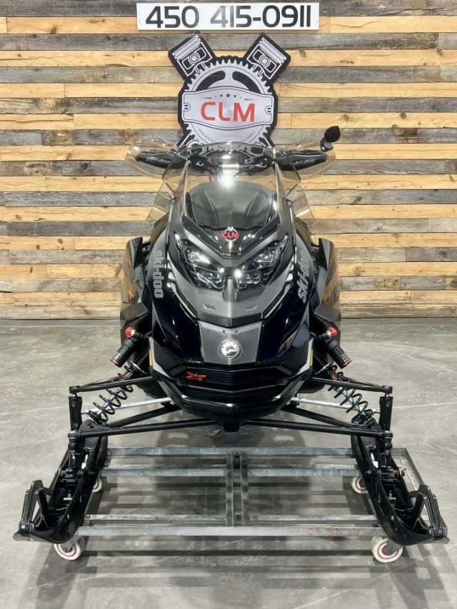 BRP SKI-DOO RENEGADE X 850 E-TEC 137'' + REV GEN5 + SEULEMENT 5718 KM + CONDITION A1  2023