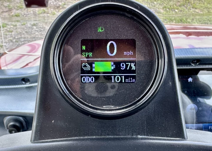 2024 MATRYX F4 - V.E CART DE GOLF ELECTRIQUE LUXUEUX A 4 PASSAGERS + TOUTE ÉQUIPÉE + RARE & A1 
