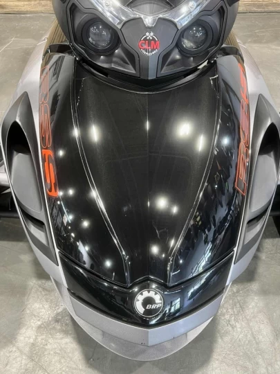 2011 BRP CAN-AM SPYDER RS-S + SM5 EMBRAYAGE MANUELLE A CLUTCH + 87790 KM + PAREBRISE GIVI 