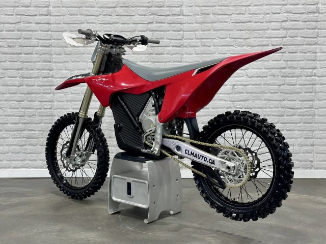 STARK FUTURE VARG 1..2 MX ALPHA 80 H.P + 100% VE-MOTOCROSS ELECTRIQUE + UNITÉ DÉMO 70 HR + GARANTIE 2028 + RARE & A1  2026