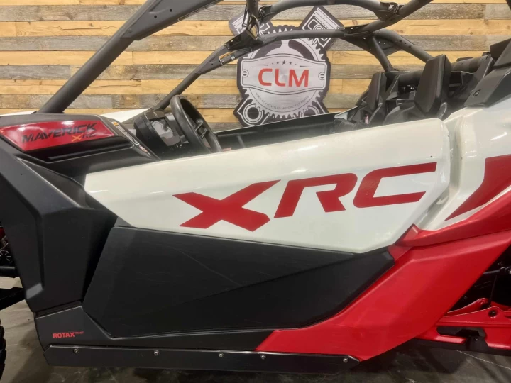 2024 BRP CAN-AM MAVERICK X3 X-RC TURBO RR 200 HP + DPS + 4X4 + 64'' + FOX QS3 + 4351 KM 