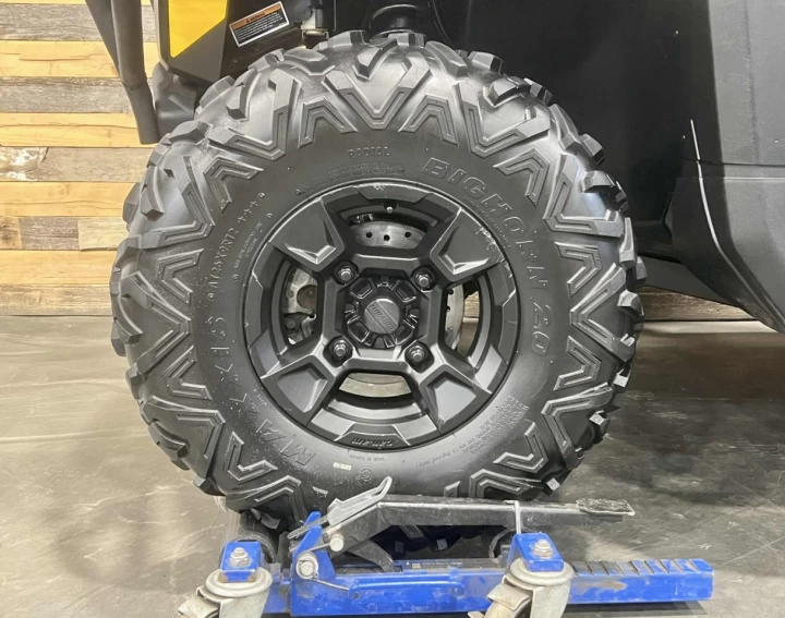 2018 BRP CAN-AM DEFENDER HD-5 + D.P.S + 4X4 + MAGS + 3 PASSAGERS + 15310 KM 