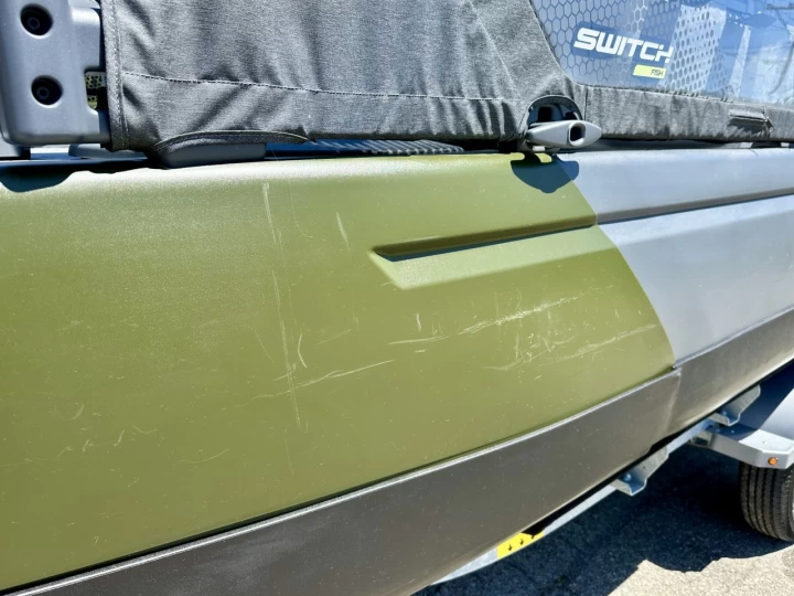 2025 BRP SEA-DOO SWITCH 18' EDITION FISH + ROTAX 230 HP + IBR + VTS + IDF + GPS + AUDIO + TOIT BIMINI + REMORQUE + RARE & A1 
