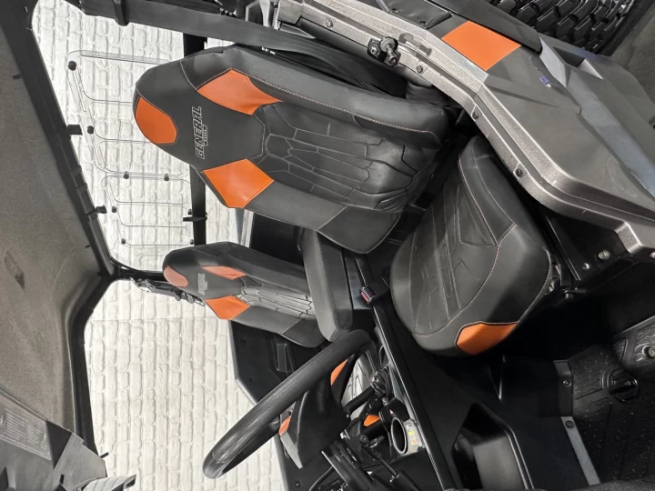 2018 POLARIS GENERAL 1000 EFI VERSION DELUXE + 4WD + E.P.S + AUDIO + FOX + MAGS + BIEN ÉQUIPÉE 