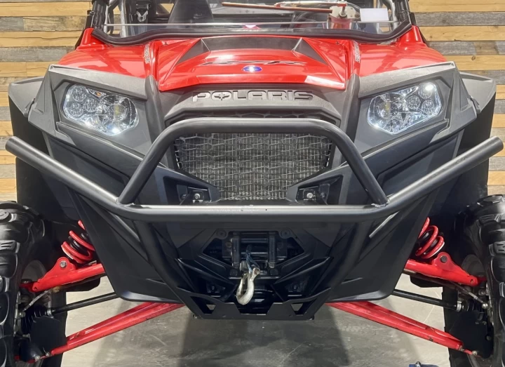 2011 POLARIS RZR XP 900 EFI + 4WD + FOX + SEULEMENT 5445 KM + RARE & CONDITION A1 