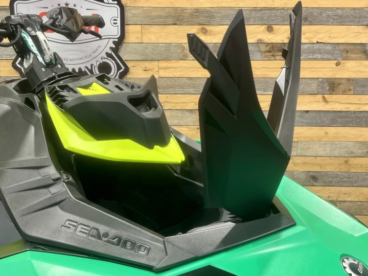 2017 BRP SEA-DOO SPARK TRIXX 2UP + IBR + VTS + SEULEMENT 117 HR + RARE & CONDITION A1 