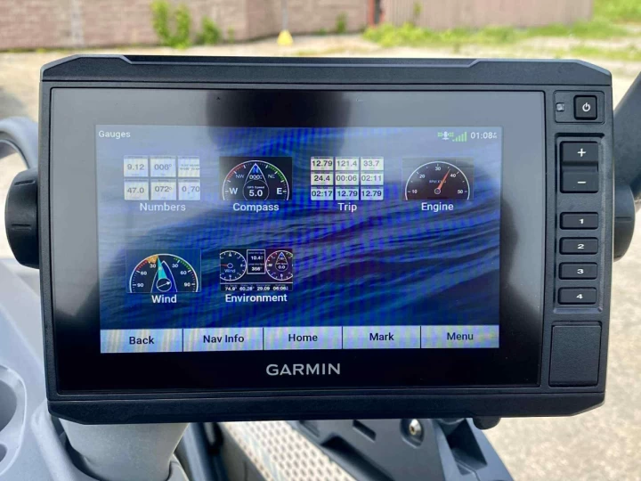 2022 BRP SEA-DOO SWITCH CRUISE 18' + ROTAX 230 HP + IBR + VTS + IDF + GPS + JL AUDIO PREMIUM + TOIT BIMINI + REMORQUE + 43 HR + A1 