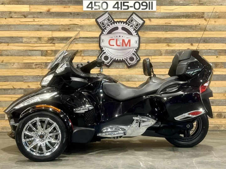 2013 BRP CAN-AM SPYDER RT LIMITED SE-5 (semi-automatique) 61598 KM + RADIO + GPS + SUSPENSION A AIR + ENSEMBLE CHROME 