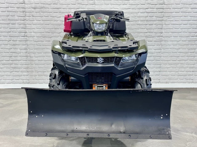 SUZUKI KING QUAD 750 AXI + 4WD + EPS + SEULEMENT 1257 KM + BIEN ÉQUIPÉE + RARE & A1  2023