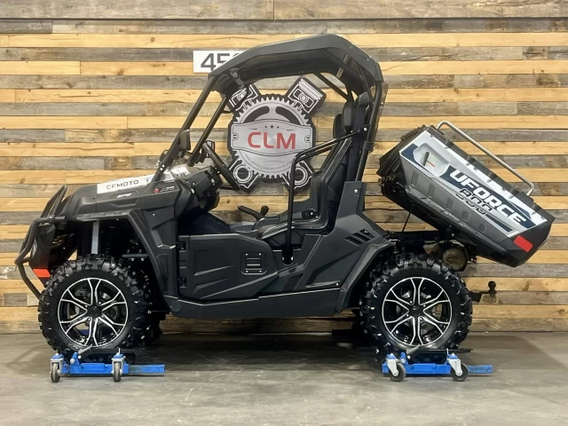 CF MOTO U-FORCE 800 LX EFI + 4X4 + EPS + SEULEMENT 1296 KM + GARANTIE MAI 2028 + CONDITION A1  2023