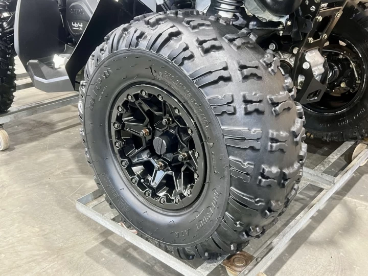 2024 BRP CAN-AM RENEGADE X-XC 1000R EFI + 4WD + DPS + FOX + SEULEMENT 1686 KM + RARE & A1 