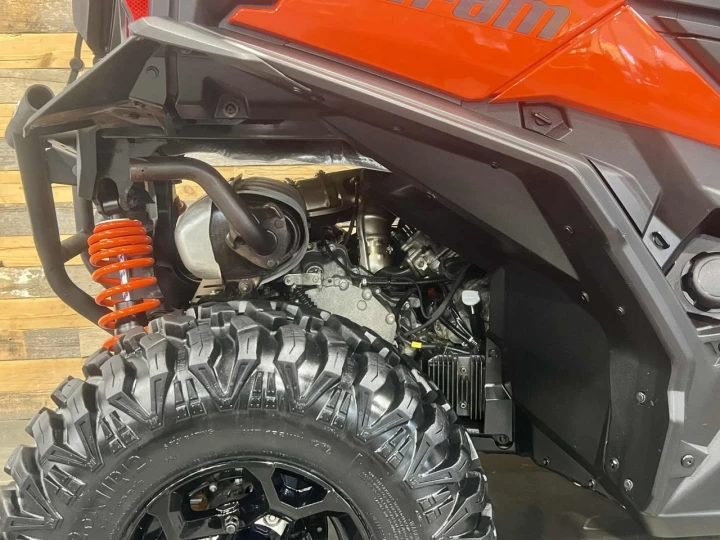 2018 BRP CAN-AM MAVERICK TRAIL 1000 EFI + DPS + 4X4 + SEULEMENT 5271 KM + BEAUCOUP D'ÉQUIPEMENTS $$$ 