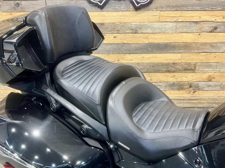 2022 BRP CAN-AM SPYDER F3 LIMITED SE-6 (SEMI-AUTOMATIQUE) ROTAX 1330 cc EFI + SEULEMENT 1753 KM + RARE & A1 