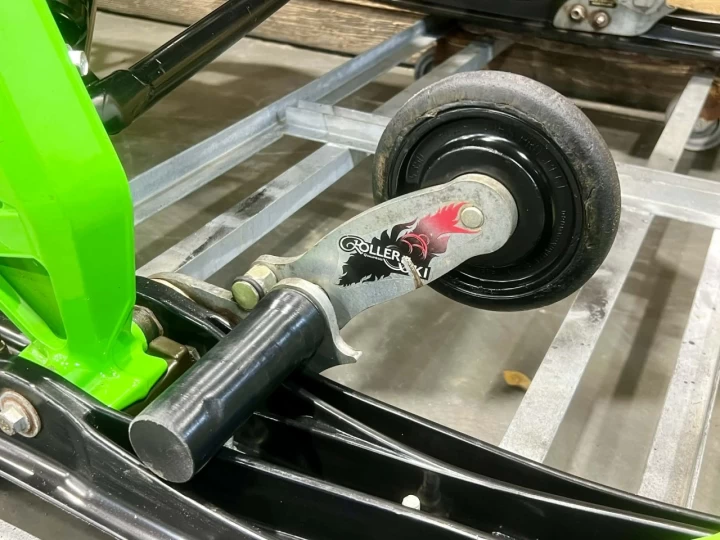 2018 ARCTIC CAT XF 7000 CROSSTREK 137'' + C-TEC4 + 18255 KM + ROLLERSKI + MODELE RARE & CONDITION A1 