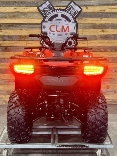 2023 CF MOTO C-FORCE 400 LX EFI + 4X4 + E.P.S + SEULEMENT 1349 KM 