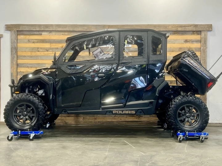2023 POLARIS GENERAL 4 XP 1000 DLX-DELUXE EDITION + 4X4 + EPS + RIDE COMMAND GPS - AUDIO + 4 PASSAGERS + GARANTIE SEPT 2028 