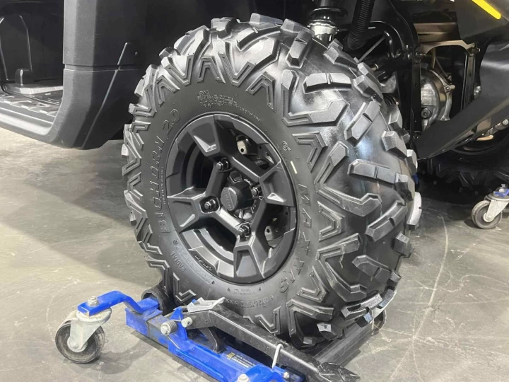 2018 BRP CAN-AM DEFENDER HD-5 + D.P.S + 4X4 + MAGS + 3 PASSAGERS + 15310 KM 